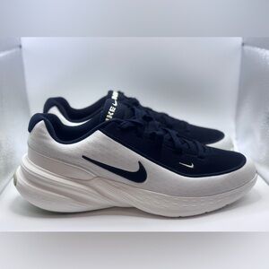 NEW Men’s Nike Black and White Uplift Sneakers! Never worn!